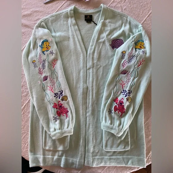 Hot Topic Mint Green Embroidered Cardigan with Multicolor Patches - Picture 3 of 5